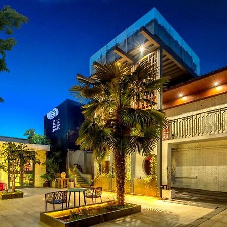 Once Artistic Inn Luoyang Лоян Екстер'єр фото