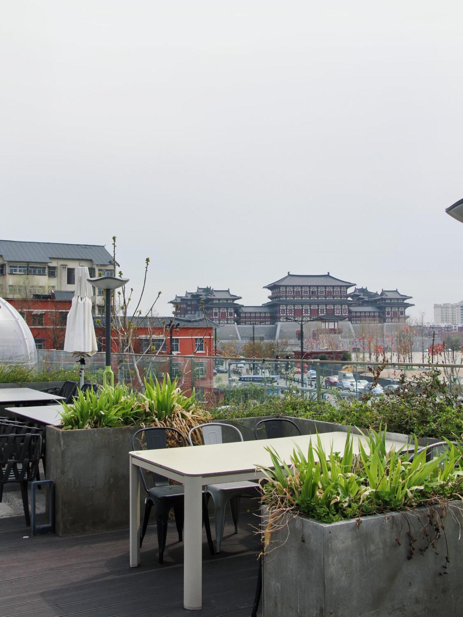 Once Artistic Inn Luoyang Лоян Екстер'єр фото