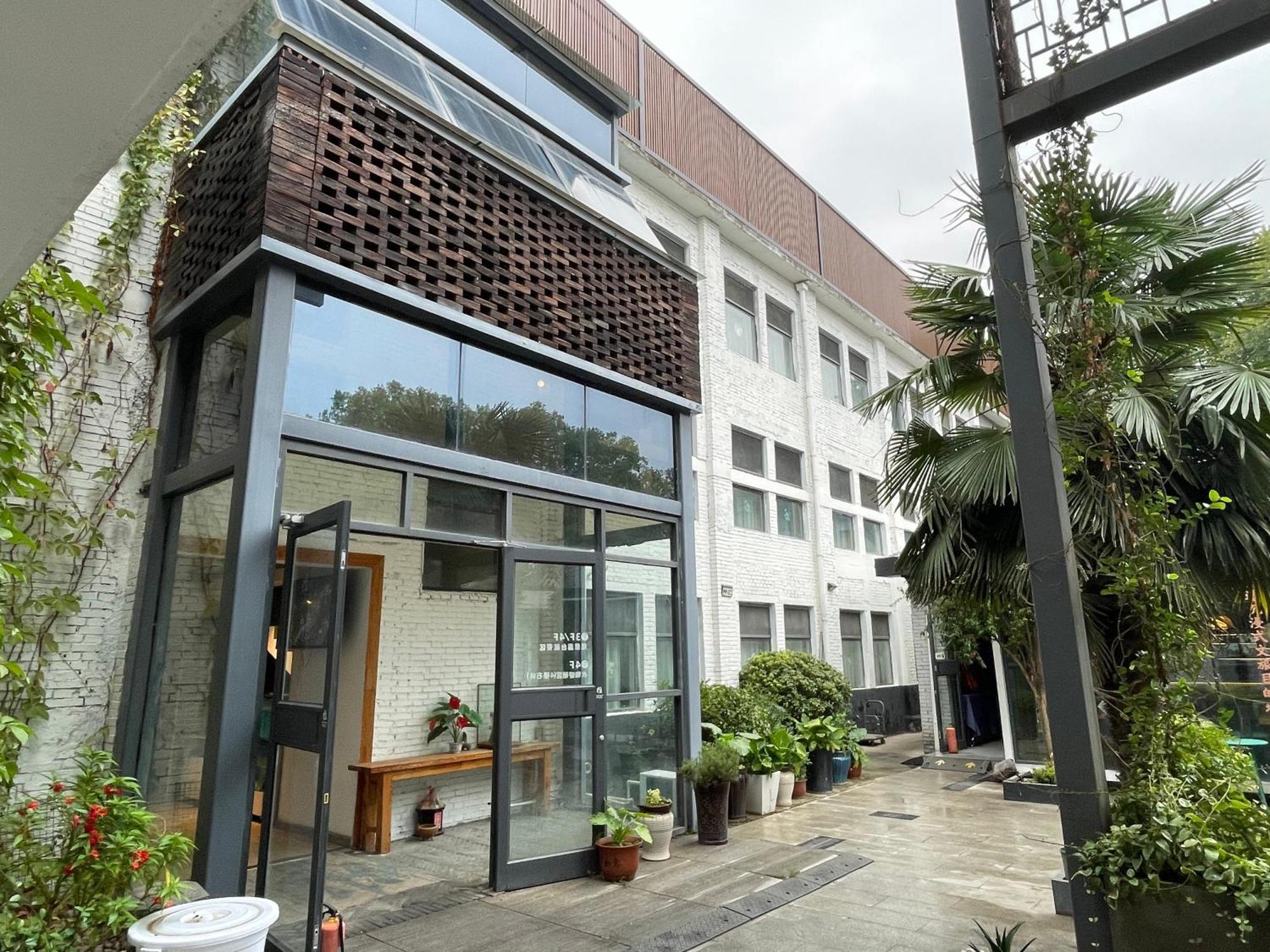 Once Artistic Inn Luoyang Лоян Екстер'єр фото