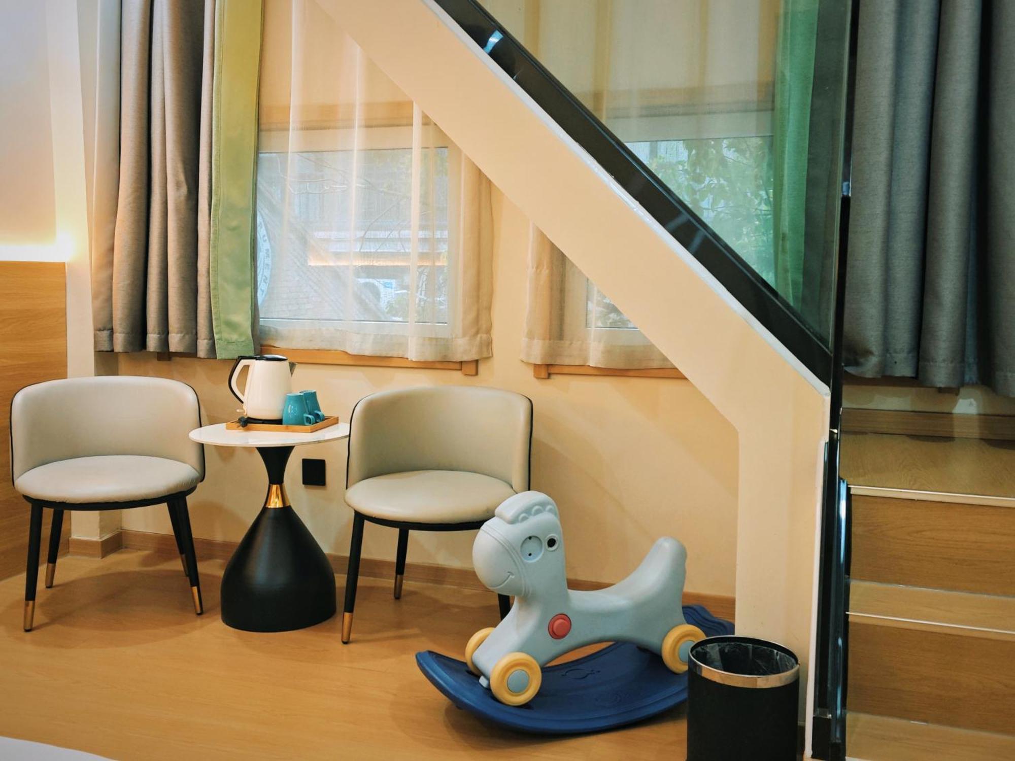 Once Artistic Inn Luoyang Лоян Екстер'єр фото